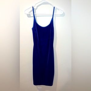 Royal blue Medium